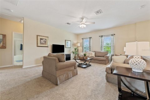 Casa en venta en Davenport, Florida, 5 dormitorios, 312.8 m2 № 1903054 - foto 23