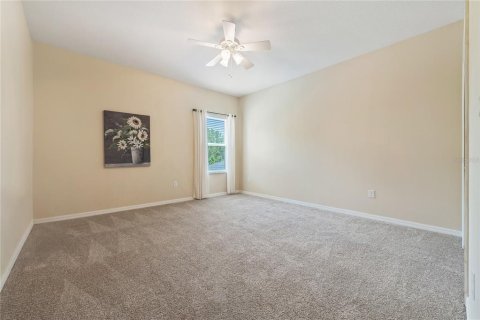 Casa en venta en Davenport, Florida, 5 dormitorios, 312.8 m2 № 1903054 - foto 30