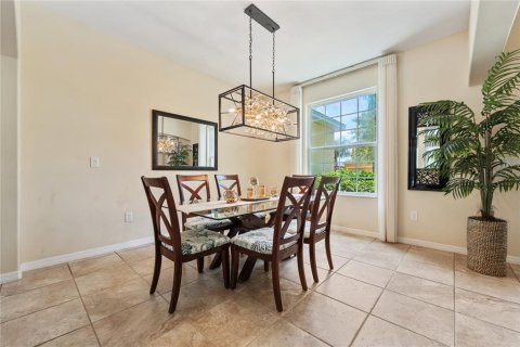 Casa en venta en Davenport, Florida, 5 dormitorios, 312.8 m2 № 1903054 - foto 13