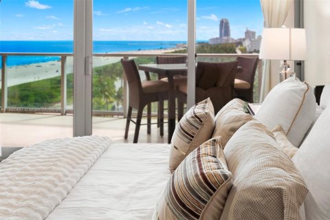 Condo in Miami Beach, Florida, 2 bedrooms  № 2081548 - photo 21