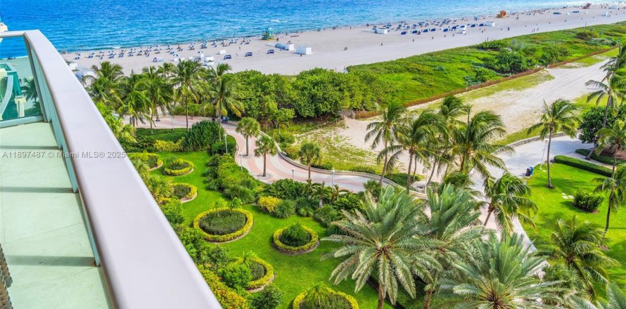 Condo in Miami Beach, Florida, 2 bedrooms  № 2081548