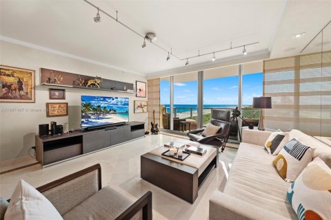 Condo in Miami Beach, Florida, 2 bedrooms  № 2081548 - photo 3
