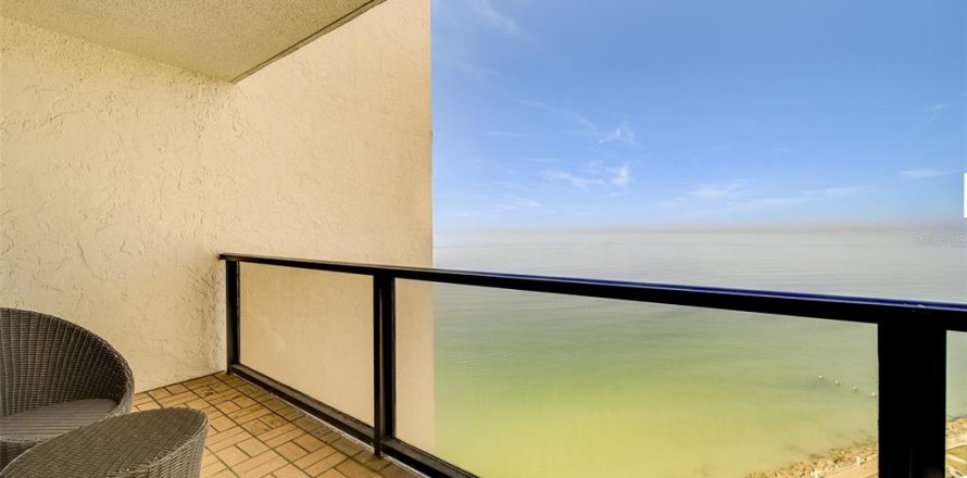 Condominio en Clearwater, Florida, 2 dormitorios № 1724046