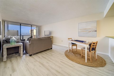 Condominio en alquiler en Clearwater, Florida, 2 dormitorios, 110.18 m2 № 1724046 - foto 11