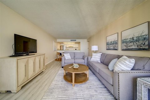 Condominio en alquiler en Clearwater, Florida, 2 dormitorios, 110.18 m2 № 1724046 - foto 17