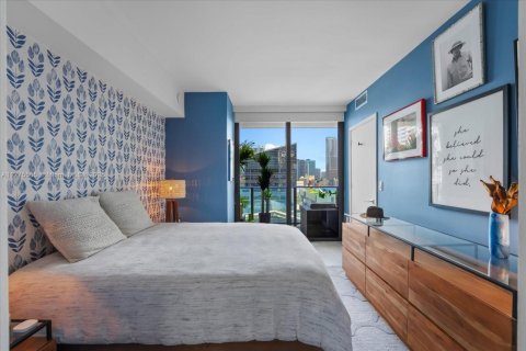 Condo in Miami, Florida, 1 bedroom  № 1621678 - photo 16