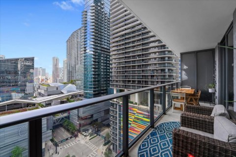Condo in Miami, Florida, 1 bedroom  № 1621678 - photo 9