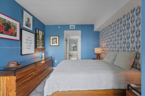 Condo in Miami, Florida, 1 bedroom  № 1621678 - photo 19