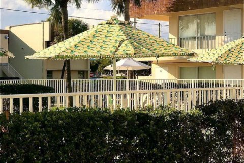 Apartamento en alquiler en Boca Raton, Florida, 2 dormitorios № 1207646 - foto 1