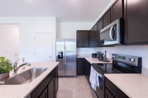 Adosado en alquiler en Land O' Lakes, Florida, 3 dormitorios, 155.43 m2 № 2104643 - foto 10