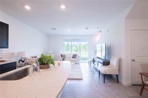 Adosado en alquiler en Land O' Lakes, Florida, 3 dormitorios, 155.43 m2 № 2104643 - foto 8