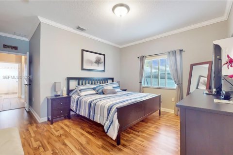 House in Miami, Florida 3 bedrooms, 156.17 sq.m. № 1996521 - photo 17