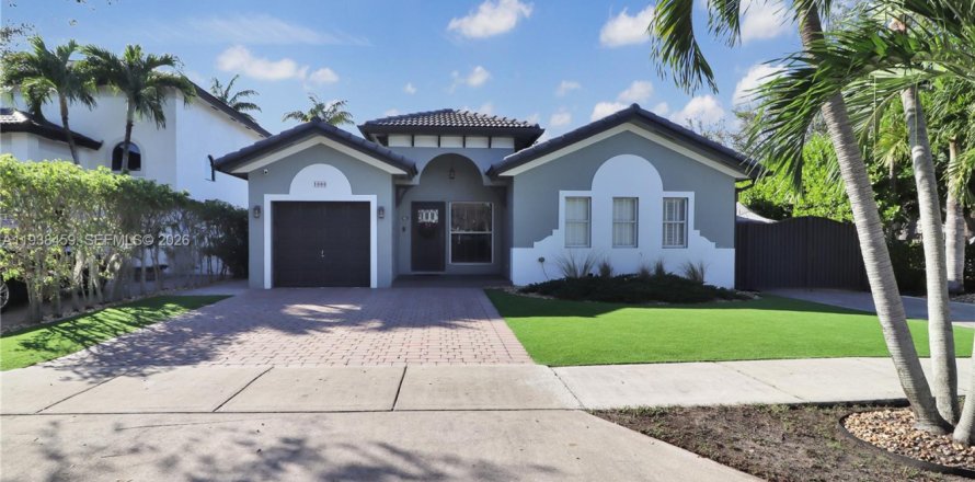 House in Miami, Florida 3 bedrooms, 156.17 sq.m. № 1996521