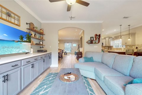 House in Miami, Florida 3 bedrooms, 156.17 sq.m. № 1996521 - photo 13