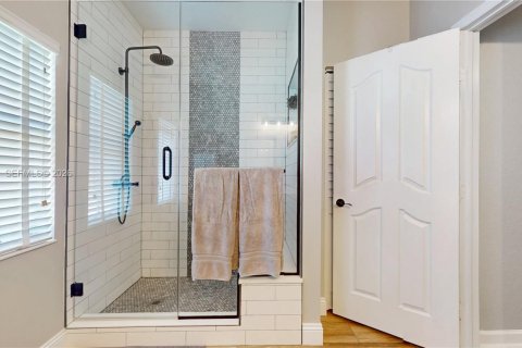 House in Miami, Florida 3 bedrooms, 156.17 sq.m. № 1996521 - photo 20