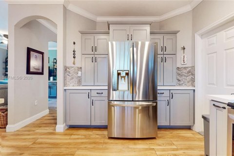 House in Miami, Florida 3 bedrooms, 156.17 sq.m. № 1996521 - photo 8