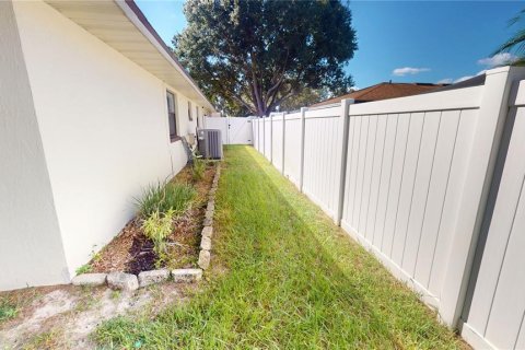 Villa ou maison à vendre à Winter Haven, Floride: 5 chambres, 249.44 m2 № 2417003 - photo 20