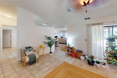 Villa ou maison à vendre à Winter Haven, Floride: 5 chambres, 249.44 m2 № 2417003 - photo 3