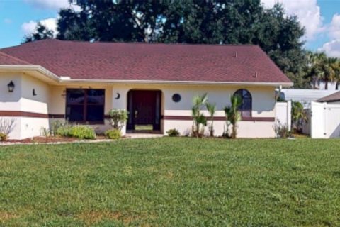 Villa ou maison à Winter Haven, Floride 5 chambres, 249.44 m2 № 2417003