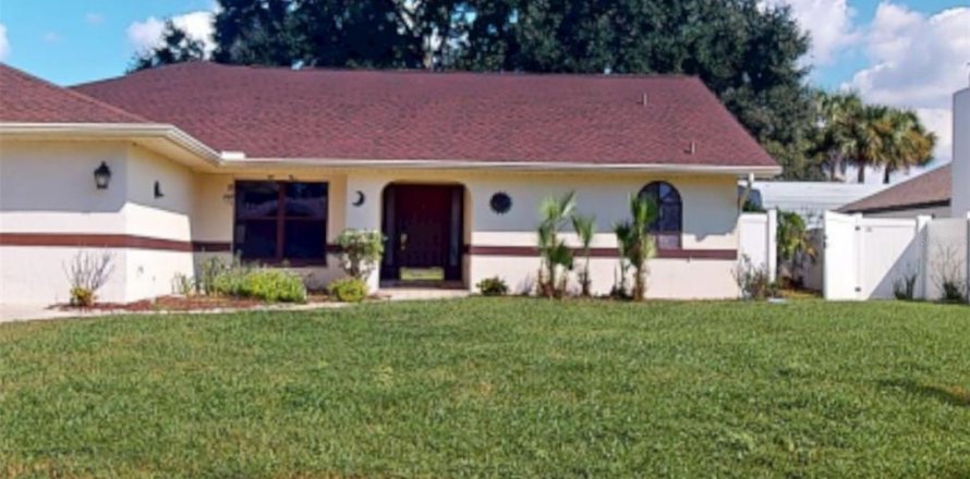 Villa ou maison à Winter Haven, Floride 5 chambres, 249.44 m2 № 2417003