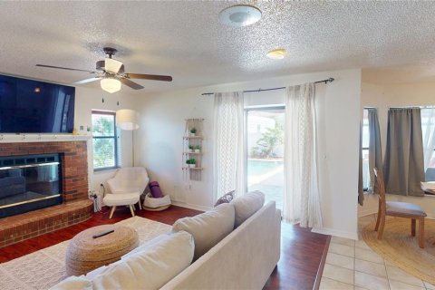 Villa ou maison à vendre à Winter Haven, Floride: 5 chambres, 249.44 m2 № 2417003 - photo 5