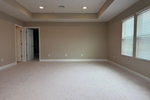 House in Wesley Chapel, Florida 4 bedrooms, 277.59 sq.m. № 2109685 - photo 8