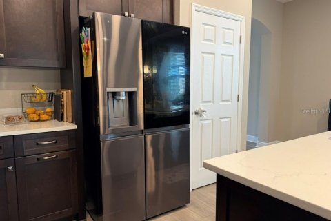 House in Wesley Chapel, Florida 4 bedrooms, 277.59 sq.m. № 2109685 - photo 13