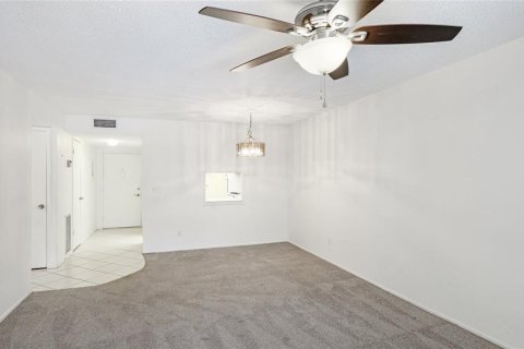 Condominio en alquiler en Sarasota, Florida, 2 dormitorios, 86.58 m2 № 1912769 - foto 7