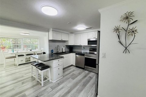 Casa en venta en Holiday, Florida, 2 dormitorios, 105.91 m2 № 1914249 - foto 5