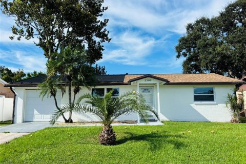 Casa en venta en Holiday, Florida, 2 dormitorios, 105.91 m2 № 1914249 - foto 1