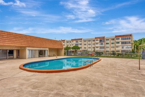 Condo in Lauderhill, Florida, 1 bedroom  № 1814661 - photo 20