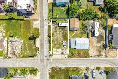 Terreno en venta en Madeira Beach, Florida № 2299876 - foto 2
