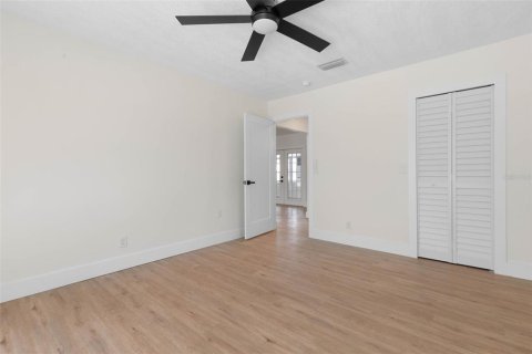 House in Palm Coast, Florida 3 bedrooms, 221.85 sq.m. № 1907610 - photo 22