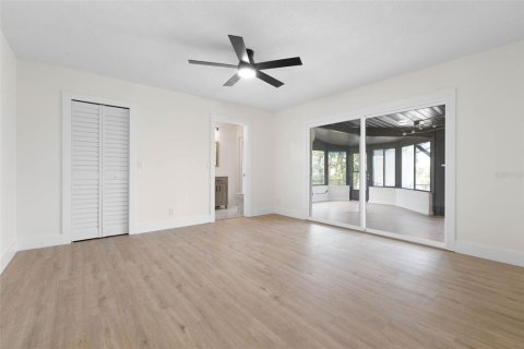 House in Palm Coast, Florida 3 bedrooms, 221.85 sq.m. № 1907610 - photo 17