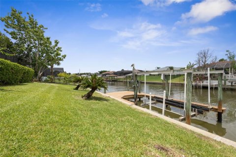 House in Palm Coast, Florida 3 bedrooms, 221.85 sq.m. № 1907610 - photo 28