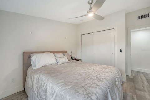 Casa en venta en Venice, Florida, 2 dormitorios, 90.58 m2 № 1802009 - foto 13