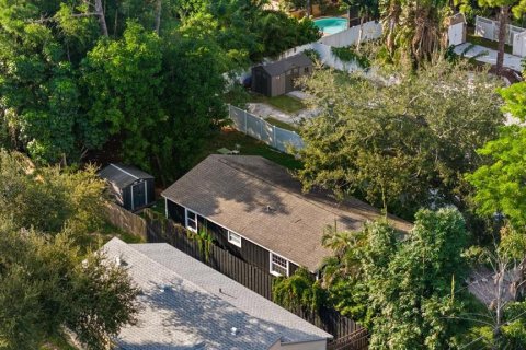 Villa ou maison à vendre à Sarasota, Floride: 3 chambres, 100.43 m2 № 2419707 - photo 27