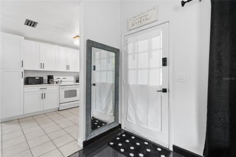 Villa ou maison à vendre à Sarasota, Floride: 3 chambres, 100.43 m2 № 2419707 - photo 3