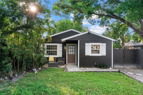 Villa ou maison à Sarasota, Floride 3 chambres, 100.43 m2 № 2419707