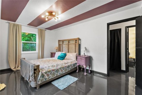 Villa ou maison à vendre à Sarasota, Floride: 3 chambres, 100.43 m2 № 2419707 - photo 17