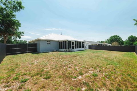 House in Sebring, Florida 2 bedrooms, 107.02 sq.m. № 1825325 - photo 25