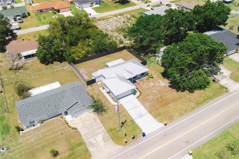 House in Sebring, Florida 2 bedrooms, 107.02 sq.m. № 1825325 - photo 28