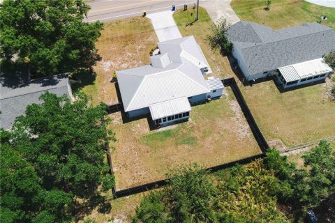 House in Sebring, Florida 2 bedrooms, 107.02 sq.m. № 1825325 - photo 4