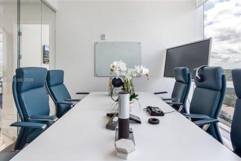 Propiedad comercial en venta en Miami, Florida № 2252740 - foto 15