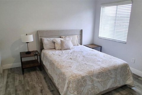 House in Orlando, Florida 3 bedrooms, 130.62 sq.m. № 2287711 - photo 18