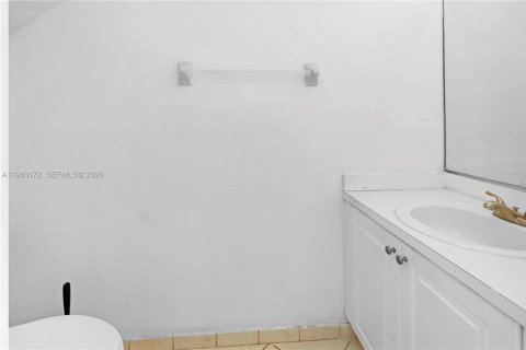 Townhouse in Cutler Bay, Florida 3 bedrooms, 123.1 sq.m. № 2025163 - photo 20
