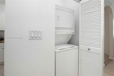 Townhouse in Cutler Bay, Florida 3 bedrooms, 123.1 sq.m. № 2025163 - photo 22