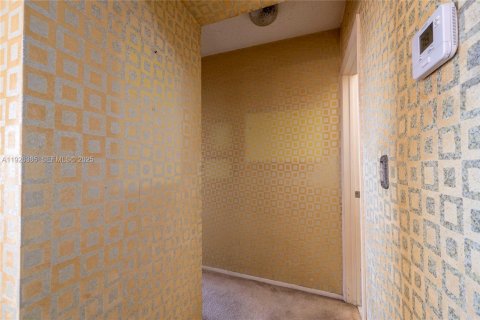 Купить кондоминиум в Норт-Майами, Флорида 1 спальня, 69.68м2, № 1986469 - фото 26