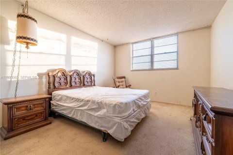 Купить кондоминиум в Норт-Майами, Флорида 1 спальня, 69.68м2, № 1986469 - фото 21