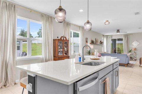 House in Clermont, Florida 4 bedrooms, 152.73 sq.m. № 2152197 - photo 8